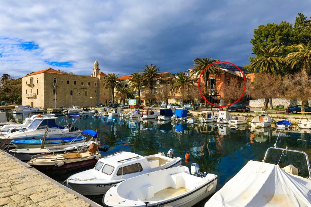 Holiday Home Obrov Kaštela Екстериор снимка