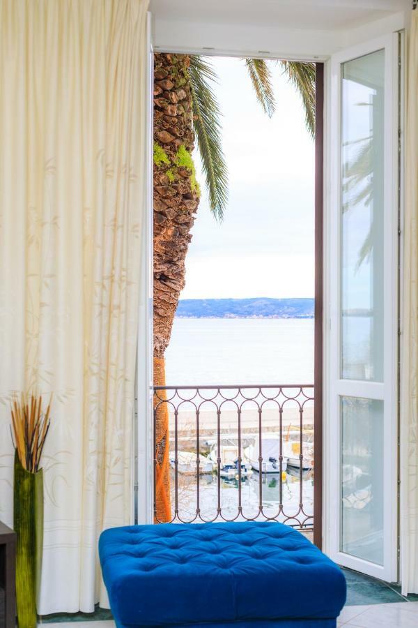 Holiday Home Obrov Kaštela Екстериор снимка
